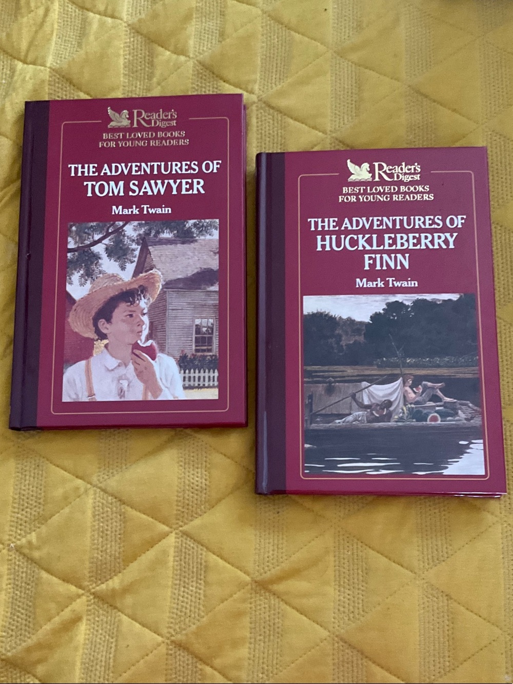 Reader's Digest The Adventures of Tom Sawyer & Huckleberry Finn - Burgundy Set